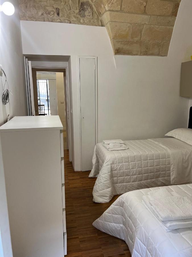 Li Turnisi Apartment Lecce Buitenkant foto